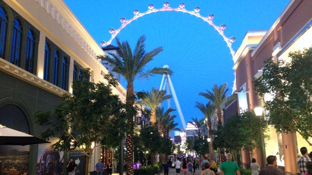 Las Vegas Exceeds 40 Million Visitors for First Time