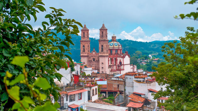 Competidores de 15 países se darán cita en la carrera ciclista Down Hill Taxco, a realizarse en 2022 en esa ciudad guerrerense. (Photo: Raymundocuevas / iStock / Getty Images Plus).