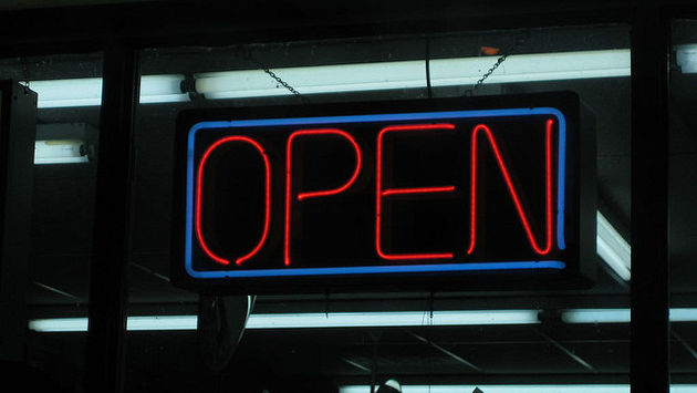 neon 'open' sign