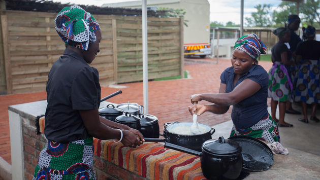 Planeterra, Lusumpuko Women's Co-Op in Zimbabwe, community tourism