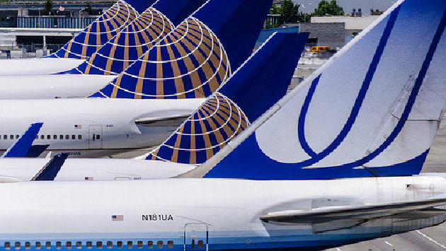 United Airlines tailfins