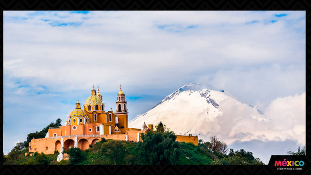 Cholula, ubicada frente al volcán Popocatépetl, es cuna del mejor legado prehispánico y virreinal.  (Foto: VisitMexico).
