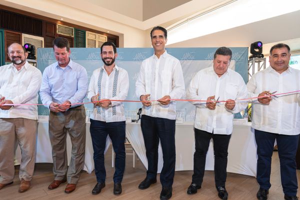 Playa Resorts Celebrates the Opening of Wyndham Alltra Cancun