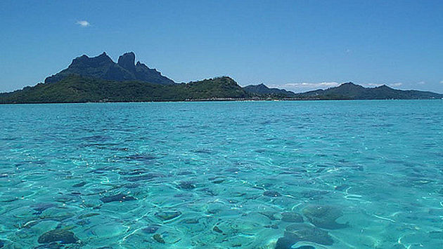 Bora Bora water