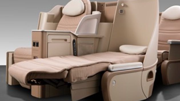 Lie-flat seating concept onboard Air Tahiti's new Dreamliner.
