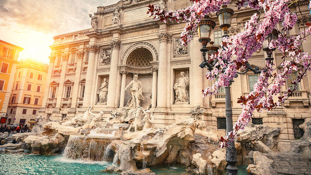 PHOTO: Fountain di Trevi in Rome, Italy (photo via sborisov / iStock / Getty Images Plus)