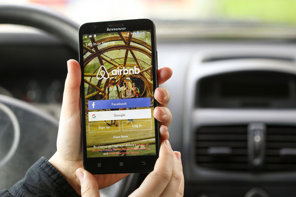 Travel experts reveal five ways to spot an Airbnb scam