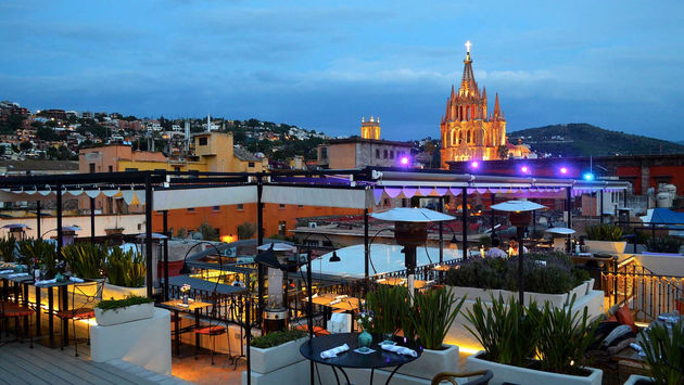 Trazo 1810 es uno de los restaurantes que cuentan con privilegiadas terrazas para disfrutar de San Miguel de Allende. (Photo via: Gob. San Miguel de Allende).