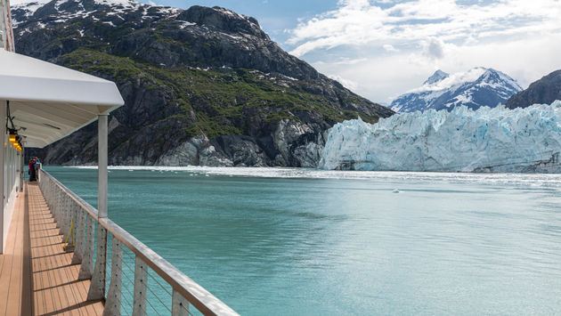 Cruise ship approaching glacier in Glacier Bay, Alaska.