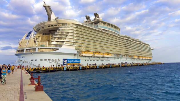 Royal Caribbean, Oasis of the Seas Cruise Ship.