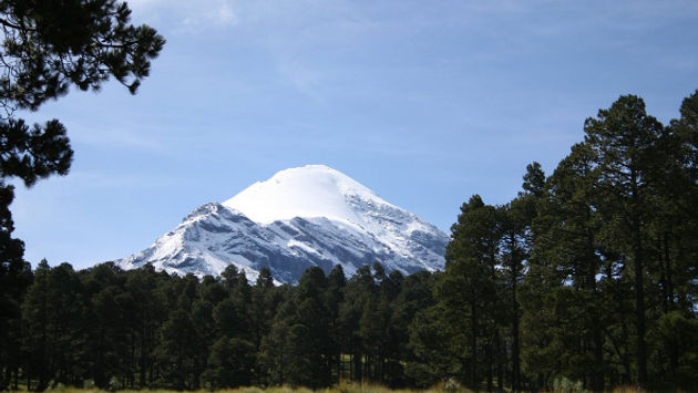 Citlaltepetl, ubicado en México, es la tercera montaña más alta de América del Norte.  (Foto vía Secretaría de Turismo de México).