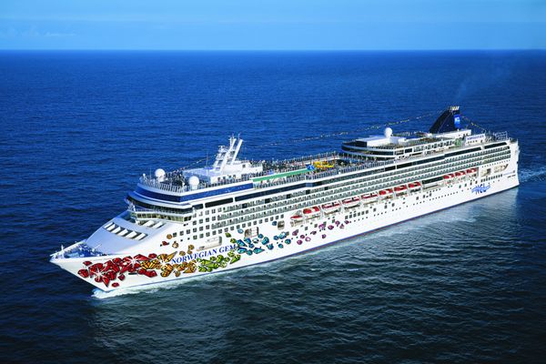 Norwegian Cruise Line to Remove Testing, Masking, Vaccination Requirements