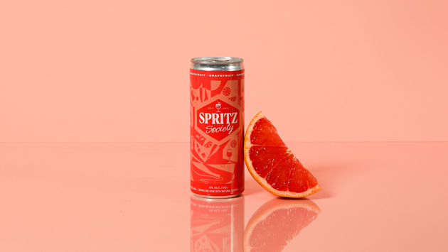 Spritz Society's Grapefruit premium sparkling cocktail