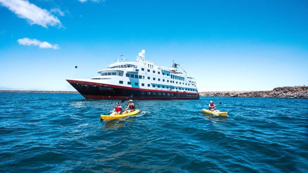 Hurtigruten Expeditions, Hurtigruten, MS Santa Cruz II, kayaking expeditions