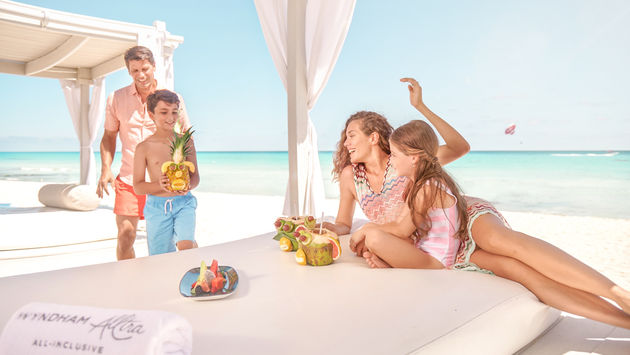 Beach in Cancun, Cancun, Wyndham Alltra Cancun, Wyndham Alltra Resorts, Playa Hotels & Resorts
