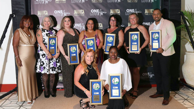 20 Canadian agents honoured by Jamaica.