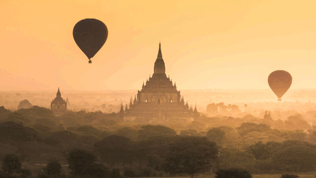 Bagan Myanmar hot air balloons
