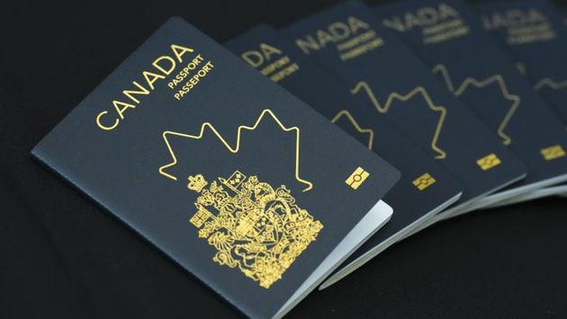 New-look Canadian passport