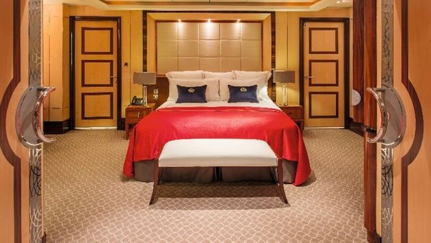Bedroom, sleeping, Duplex Suite, Cunard, Queen Mary 2, cruise line, cabin, stateroom, interior