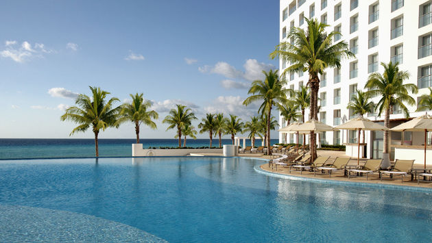 Receive a $1,500 Resort Credit at Le Blanc Spa Resort Cancun!