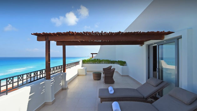 Rooms at Fiesta Americana Condesa Cancun All Inclusive offer spectacular views of the Mexican Caribbean. (Photo courtesy of La Coleccion Resorts by Fiesta Americana).
