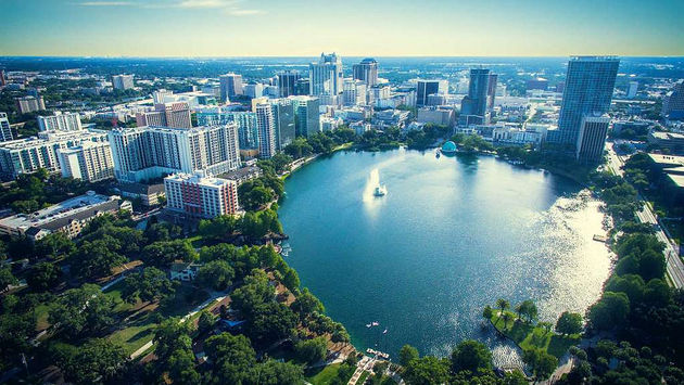Lake Eola Park, Orlando, Florida