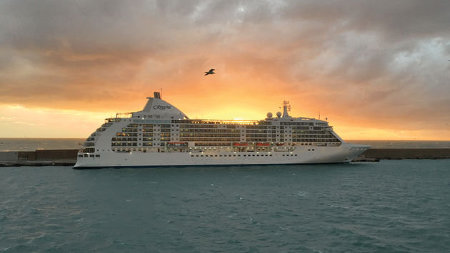 Seven Seas Voyager Will Sail to Cuba in 2019