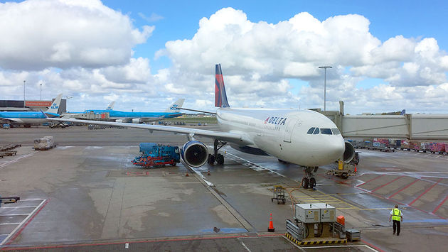 Delta Air Lines, Airbus A330-200, Amsterdam, Netherlands