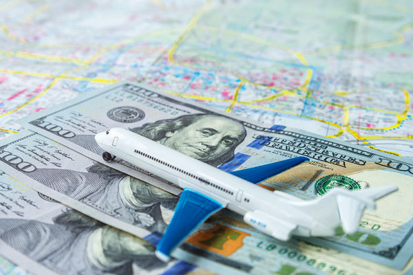 The Best Time to Book Cheap International Flights
