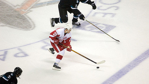 Jiri Hudler playing for the Detroit Red Wings