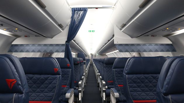 Delta Airbus A321 interior