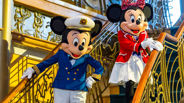 FOTO: El capitán Mickey Mouse y su pareja Minnie. (Foto de Matt Stroshane / Disney Cruise Line)