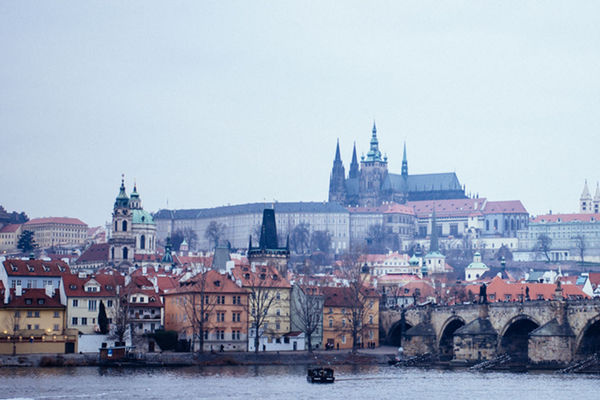 Česká republika ruší všechna vládní omezení cestování