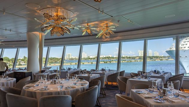 Hudson's Restaurant on Norwegian Prima, NCL, Norwegian Cruise Line,