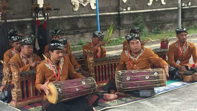 Balinese musicians