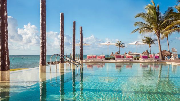 Club Med Cancun Pool