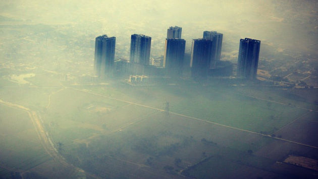 Smog levels have reached dangerous levels in Delhi.