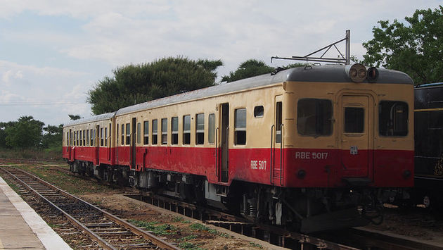 Myanmar Train 