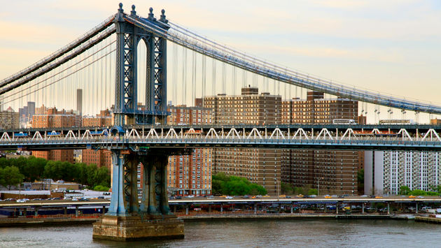 Manhattan Bridge New York City Skyline. (photo by: sansara/iStock/Getty Images Plus)