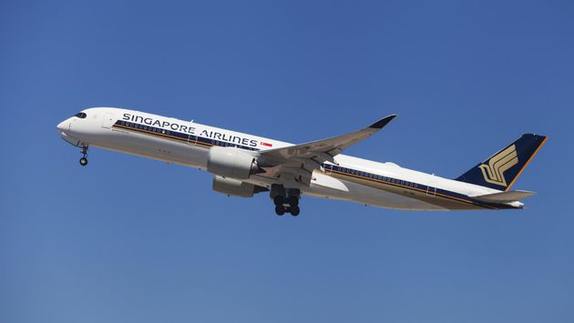 Singapore Airlines Airbus A350-900 taking off from Barcelona
