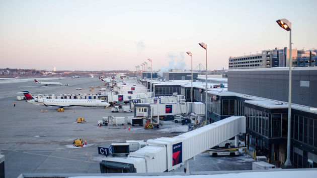 airport, delta, Minneapolis-St. Paul International Airport 