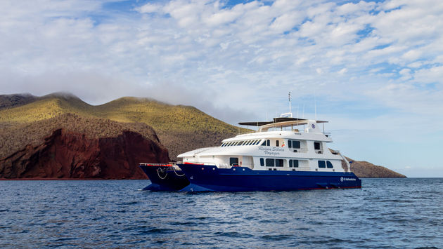 Galapagos cruiser Reina Silvia Voyager G Adventures