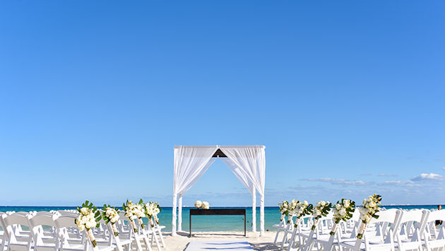 Earn 2 Free Nights to Preview Your Destination Wedding in the Caribbean
