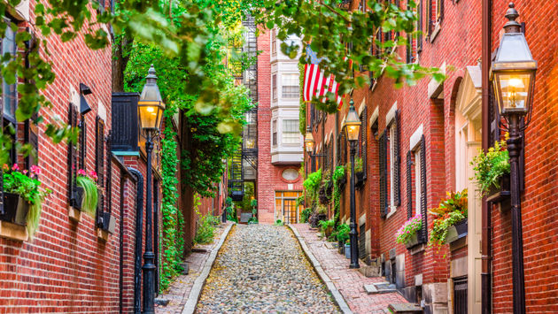 Acorn Street in Boston, Massachusetts, USA. (Photo via Sean Pavone / iStock / Getty Images Plus)